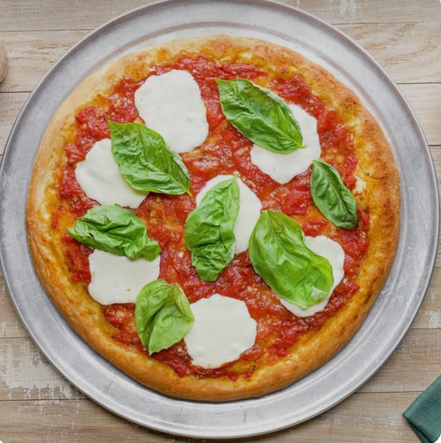 Margherita Pizza.