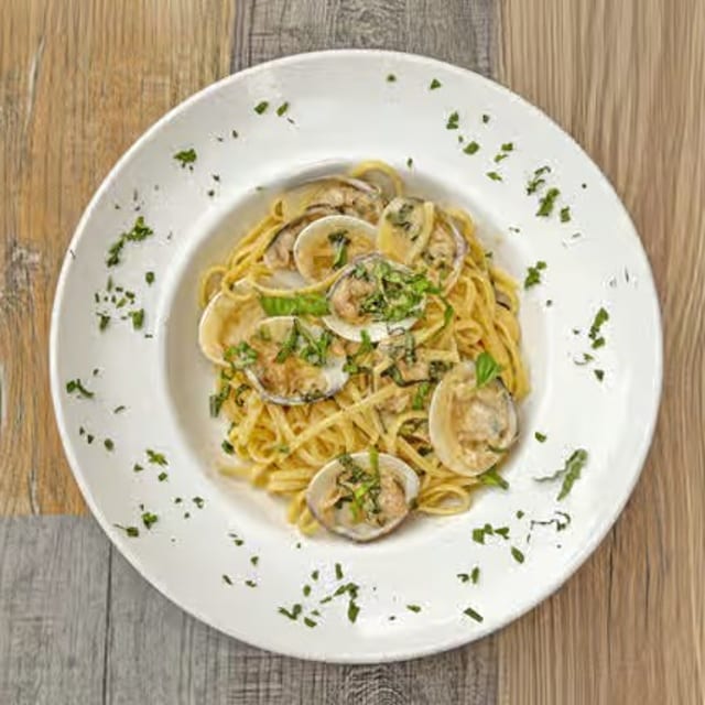 Linguine Vongole.