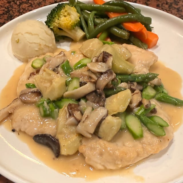 Chicken Vino Bianco.